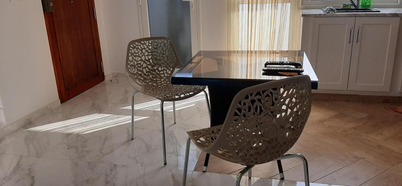 Leo Haute Standing Appartment S1 Center Ville Monastir 莫纳斯提尔 外观 照片