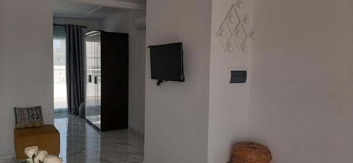 Leo Haute Standing Appartment S1 Center Ville Monastir 莫纳斯提尔 外观 照片